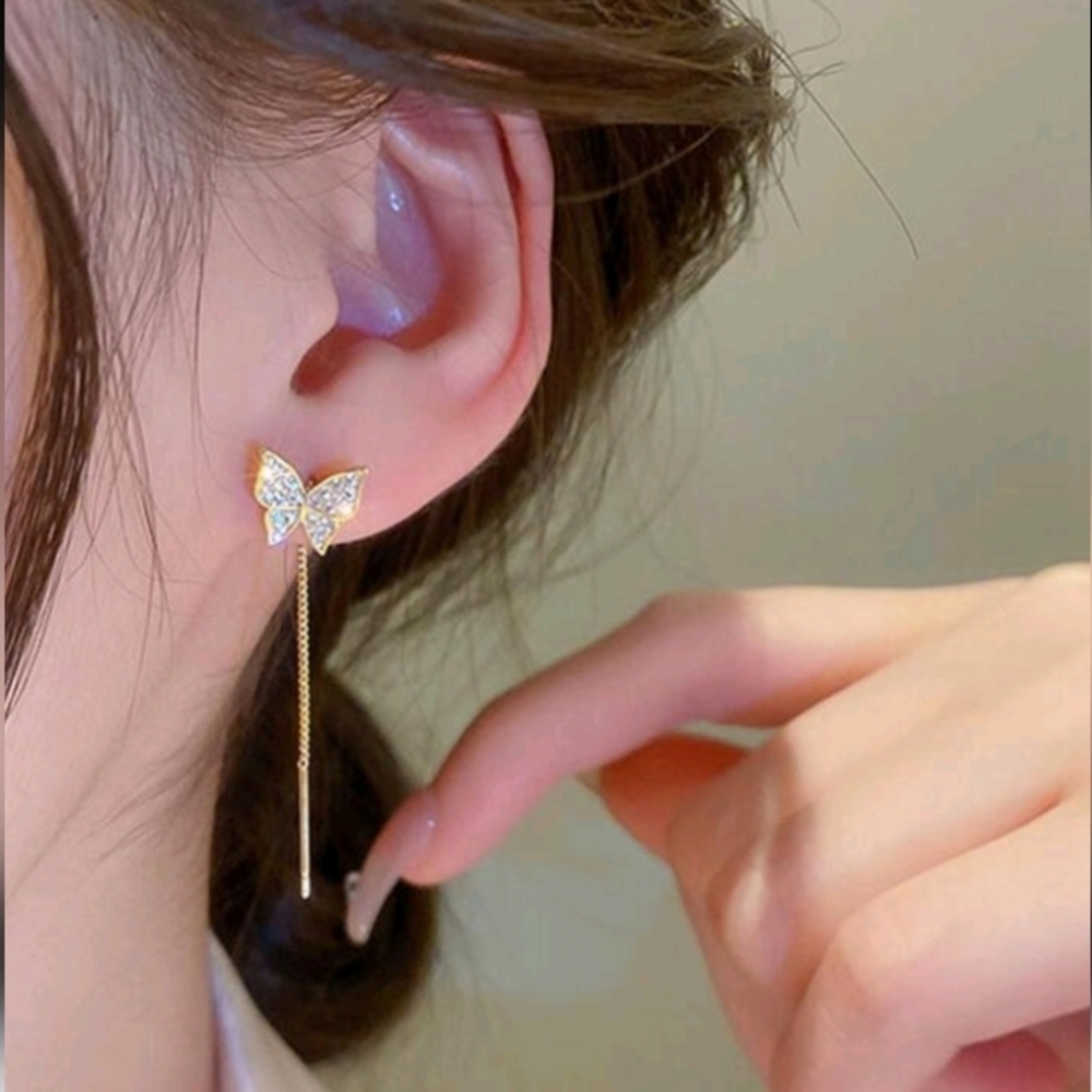 NEW Gold Plated Butterfly Diamond Threader Earrings - Picture 1 of 4